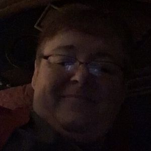 Meet your Posher, Leona